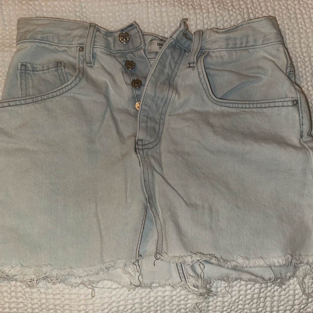 Forever 21 Light Wash Jean Skirt with Frayed Hem